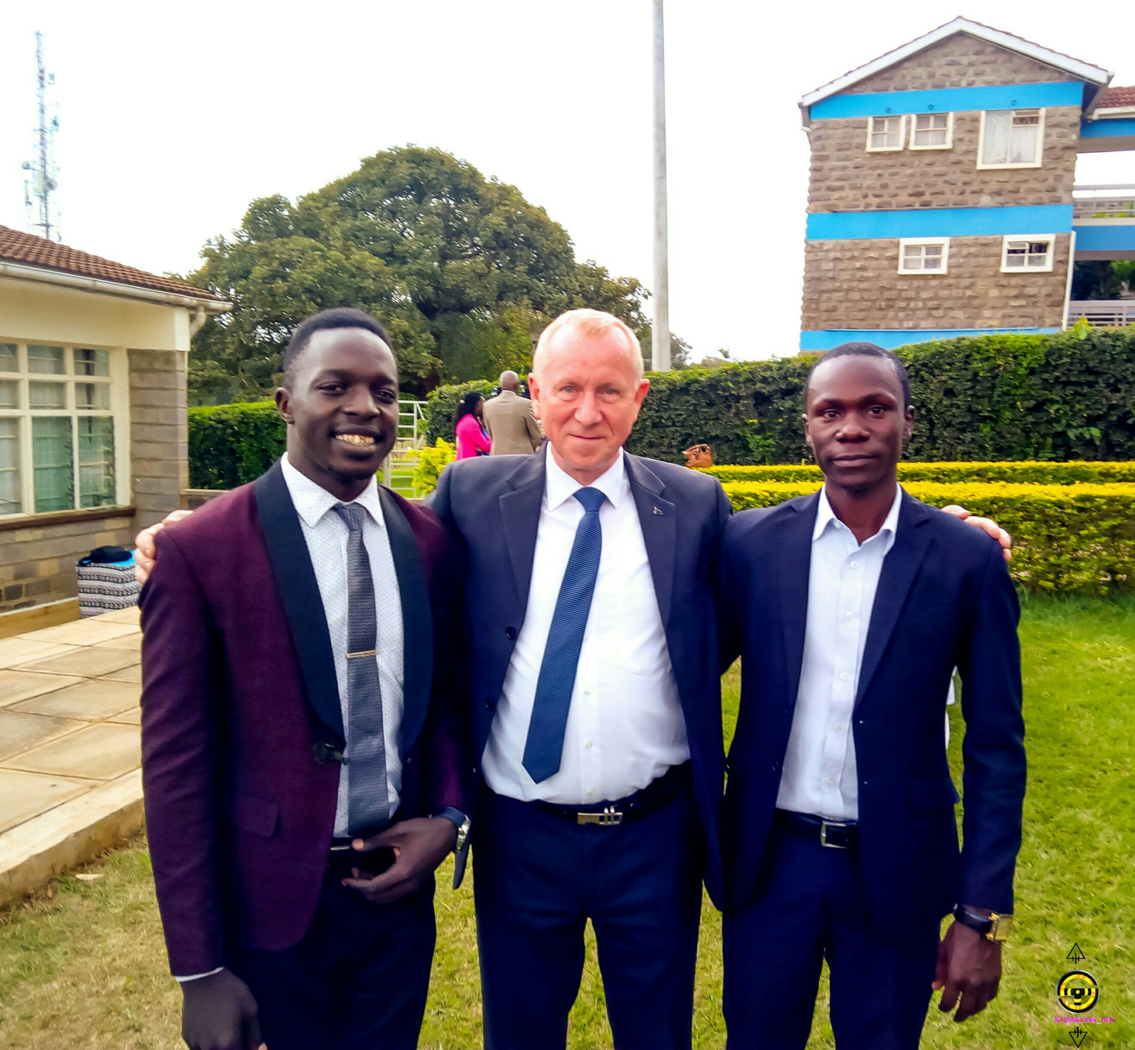 PhotoGrid_1541406139444